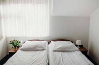 Отели типа «постель и завтрак» Villa Leśne Ustronie Lubiszewo Двухместный номер с 2 отдельными кроватями-7