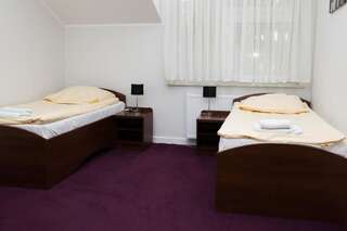 Отели типа «постель и завтрак» Villa Leśne Ustronie Lubiszewo Двухместный номер с 2 отдельными кроватями-13